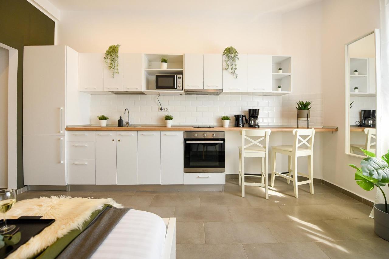 Classy Comfort - Chic Studio On Regina Elisabeta Bucharest Exterior photo