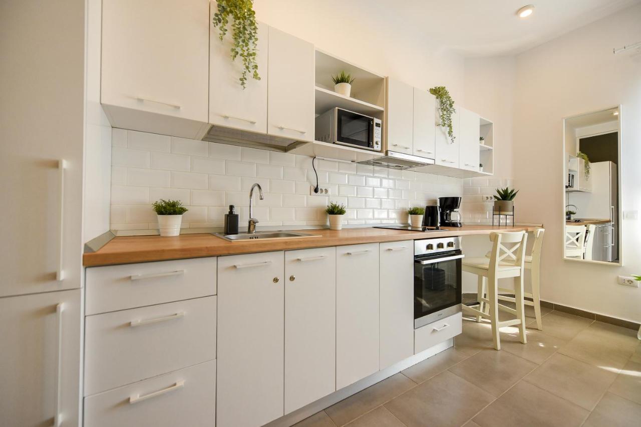Classy Comfort - Chic Studio On Regina Elisabeta Bucharest Exterior photo